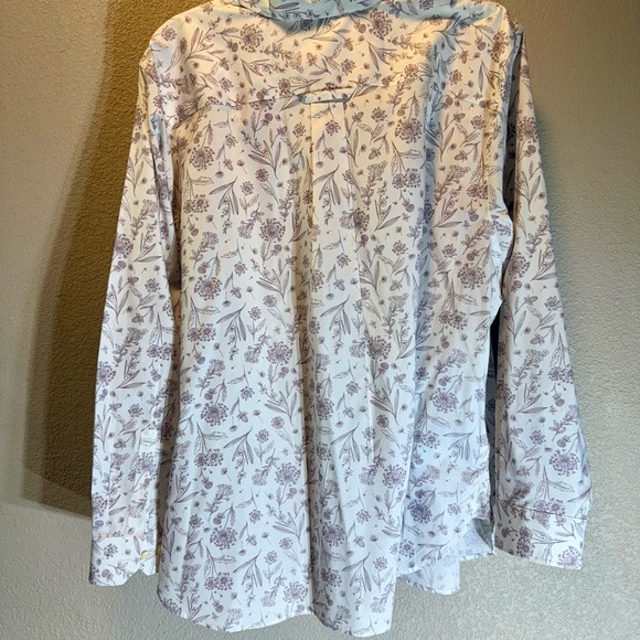 Duluth Trading Co White and Purple Floral Button Down Shirt - Picture 2 of 3